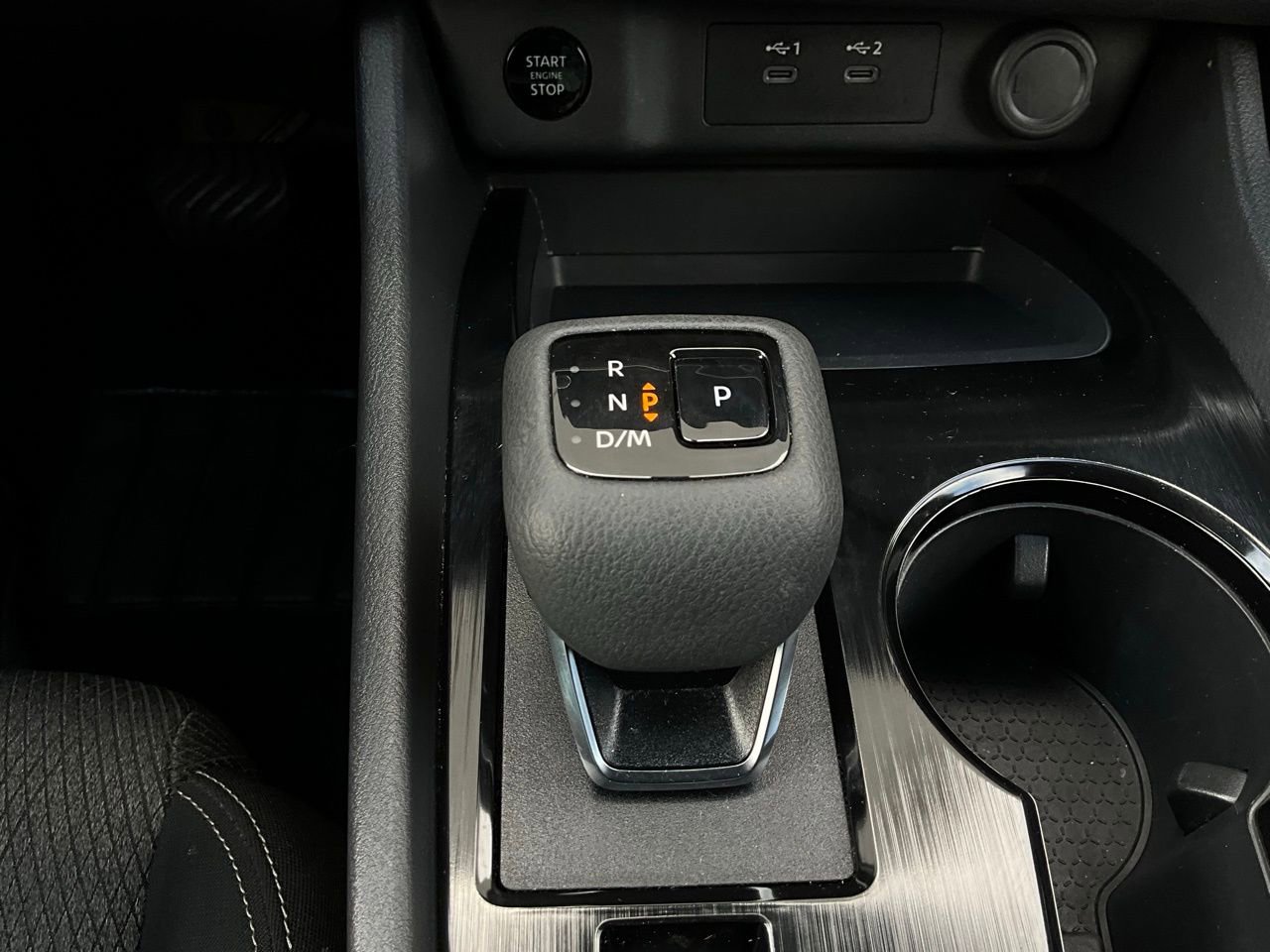 Used 2025 Nissan Rogue SV image 24