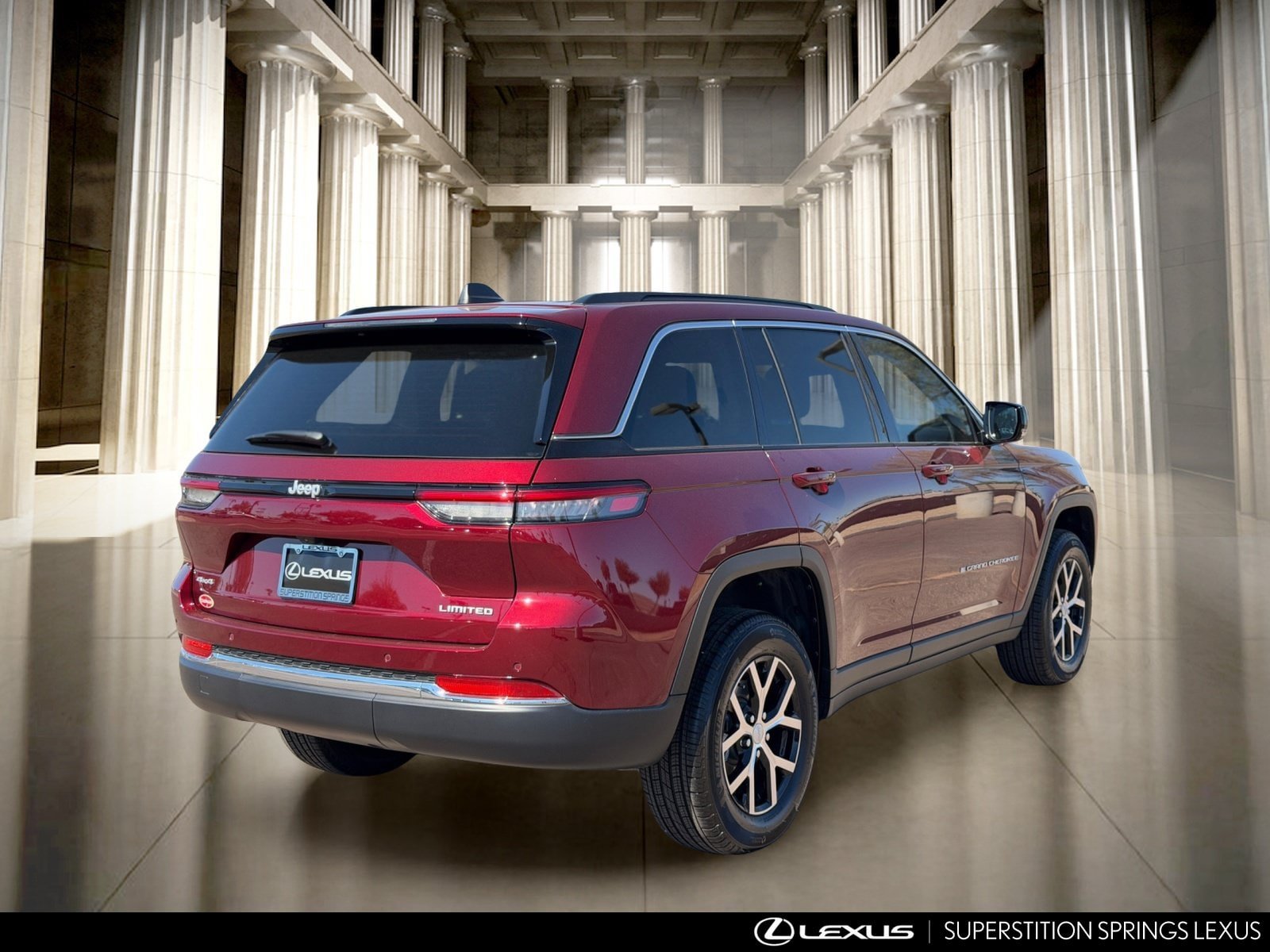 Used 2025 Jeep Grand Cherokee Limited AWD/4WD image 4