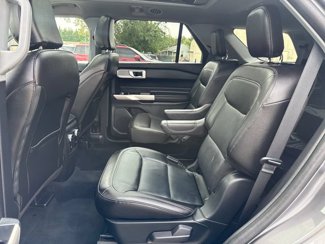 Used 2022 Ford Explorer Limited w/ Equipment Group 301A AWD/4WD image 25
