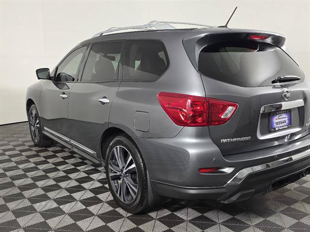 Used 2018 Nissan Pathfinder Platinum AWD/4WD image 6