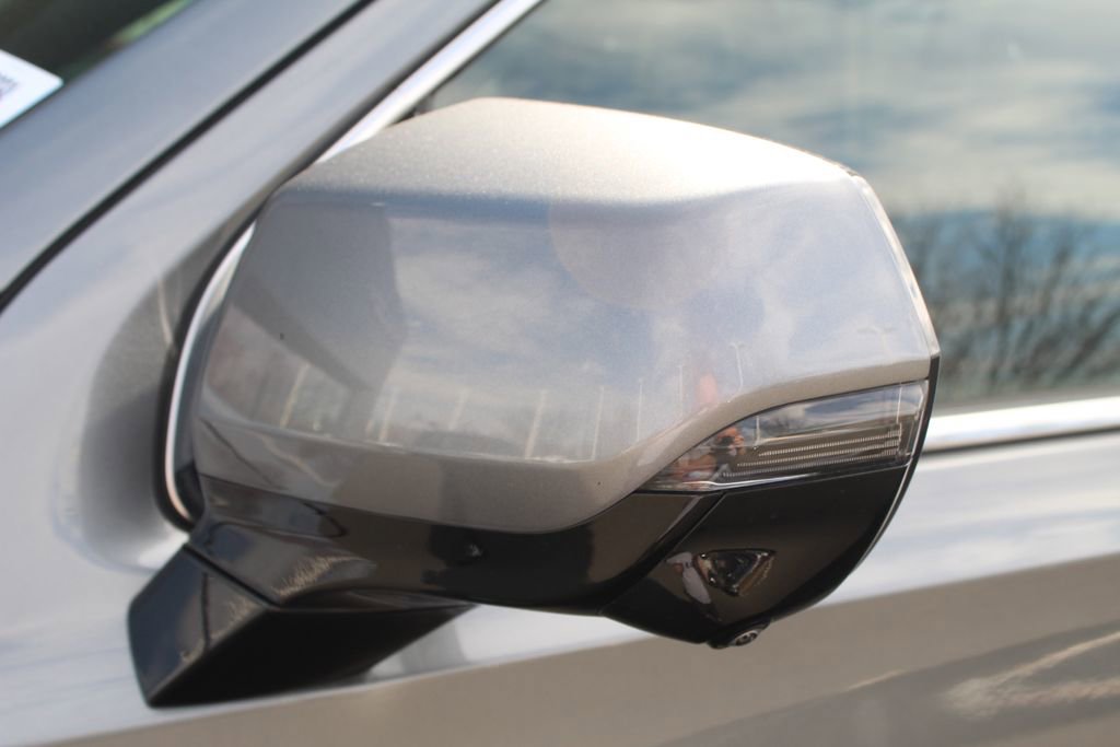 Used 2021 Cadillac Escalade ESV Premium Luxury w/ Driver Assist Tech Package image 12