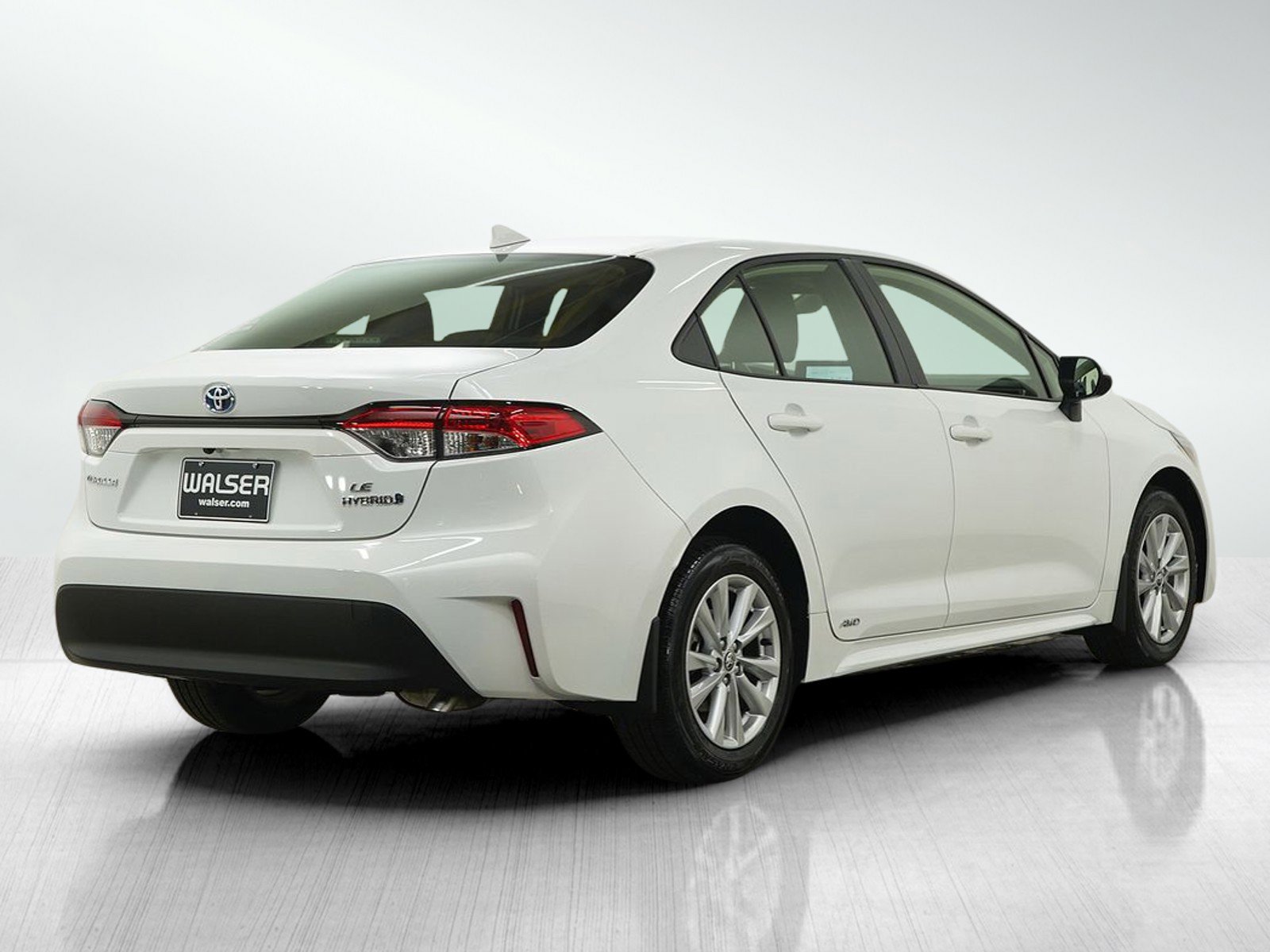 Used 2024 Toyota Corolla LE w/ LE Convenience Package AWD/4WD image 5
