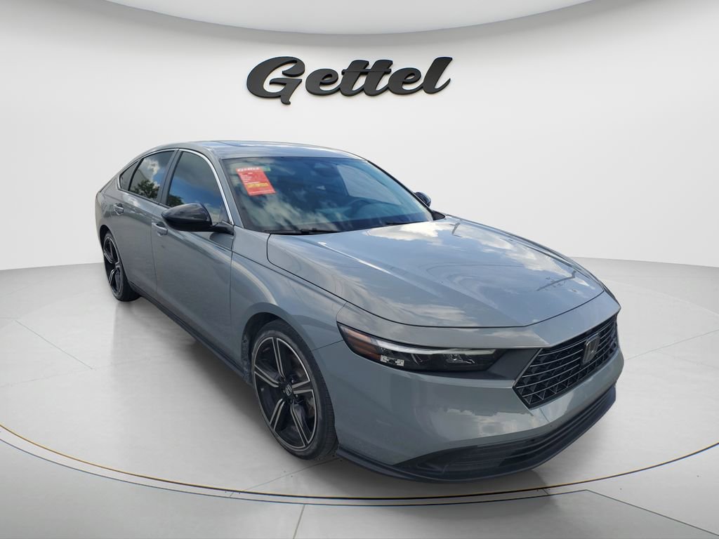 Used 2024 Honda Accord Sport image 2