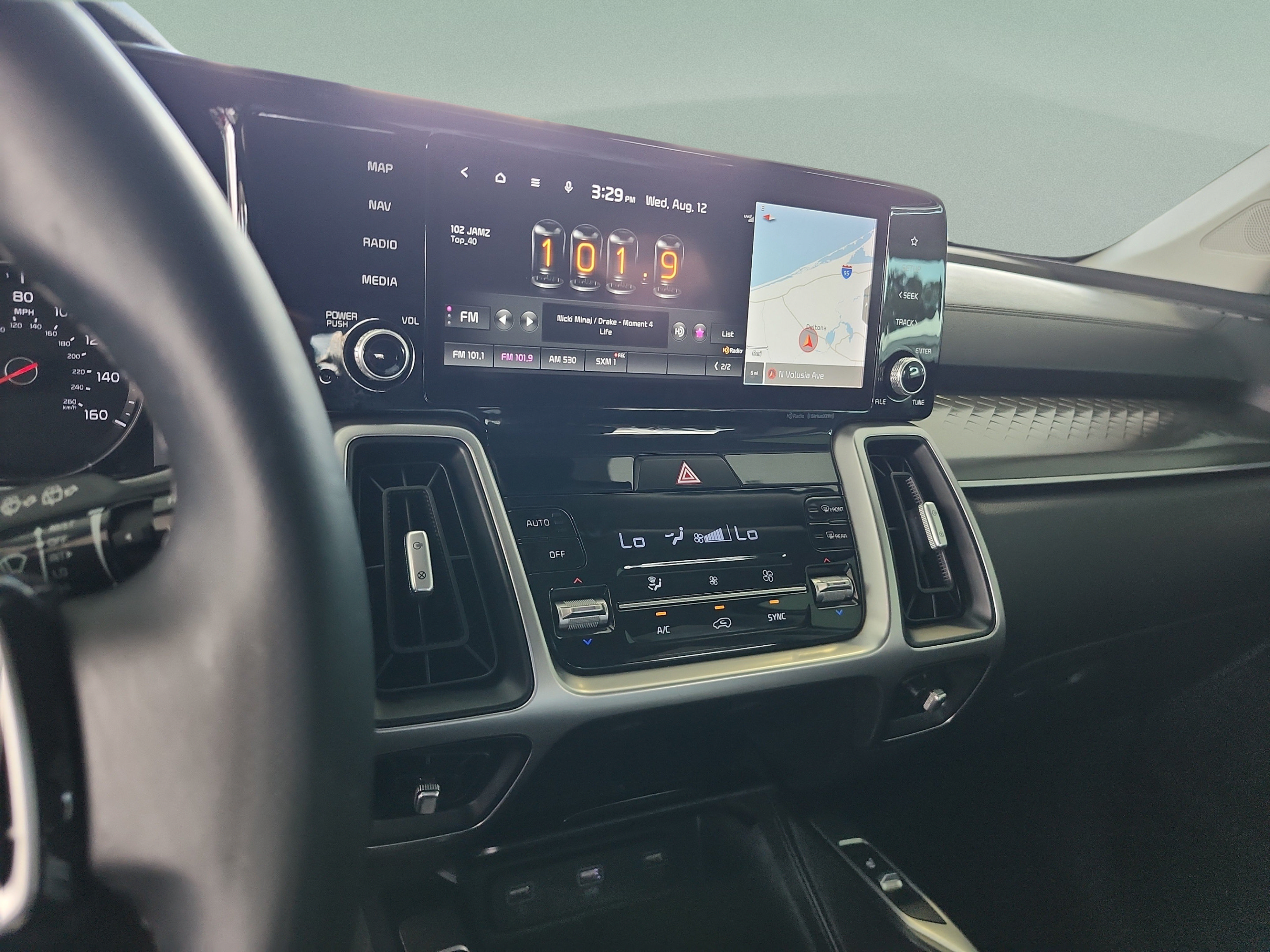 Used 2022 Kia Sorento S FWD image 13