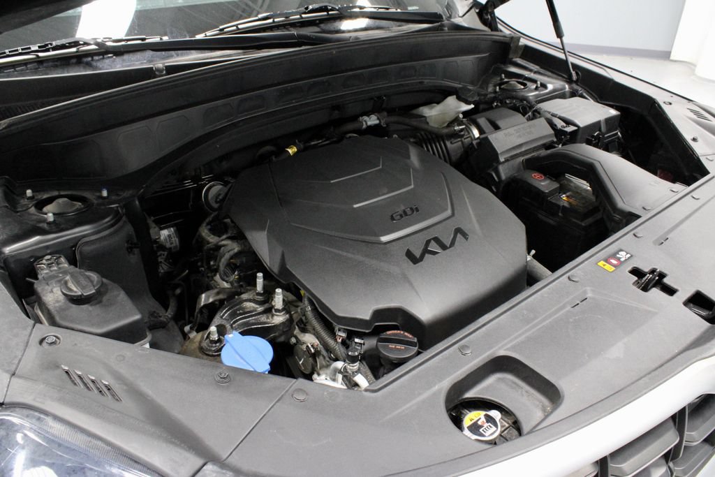 Used 2025 Kia Telluride S AWD/4WD image 16