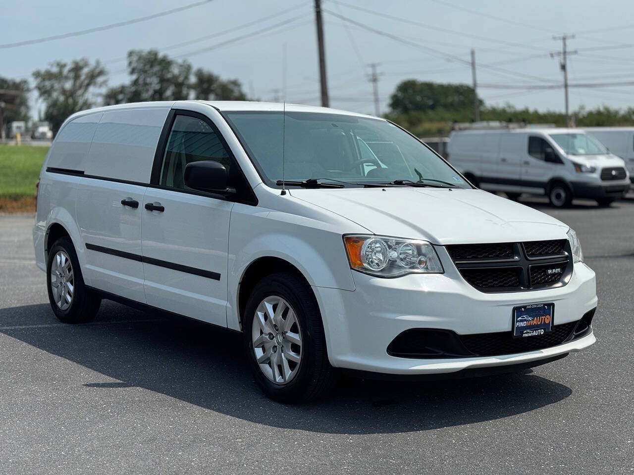 Used 2014 RAM C/V Tradesman FWD image 3