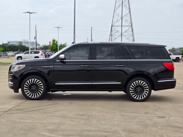 Used 2021 Lincoln Navigator L Black Label AWD/4WD image 8