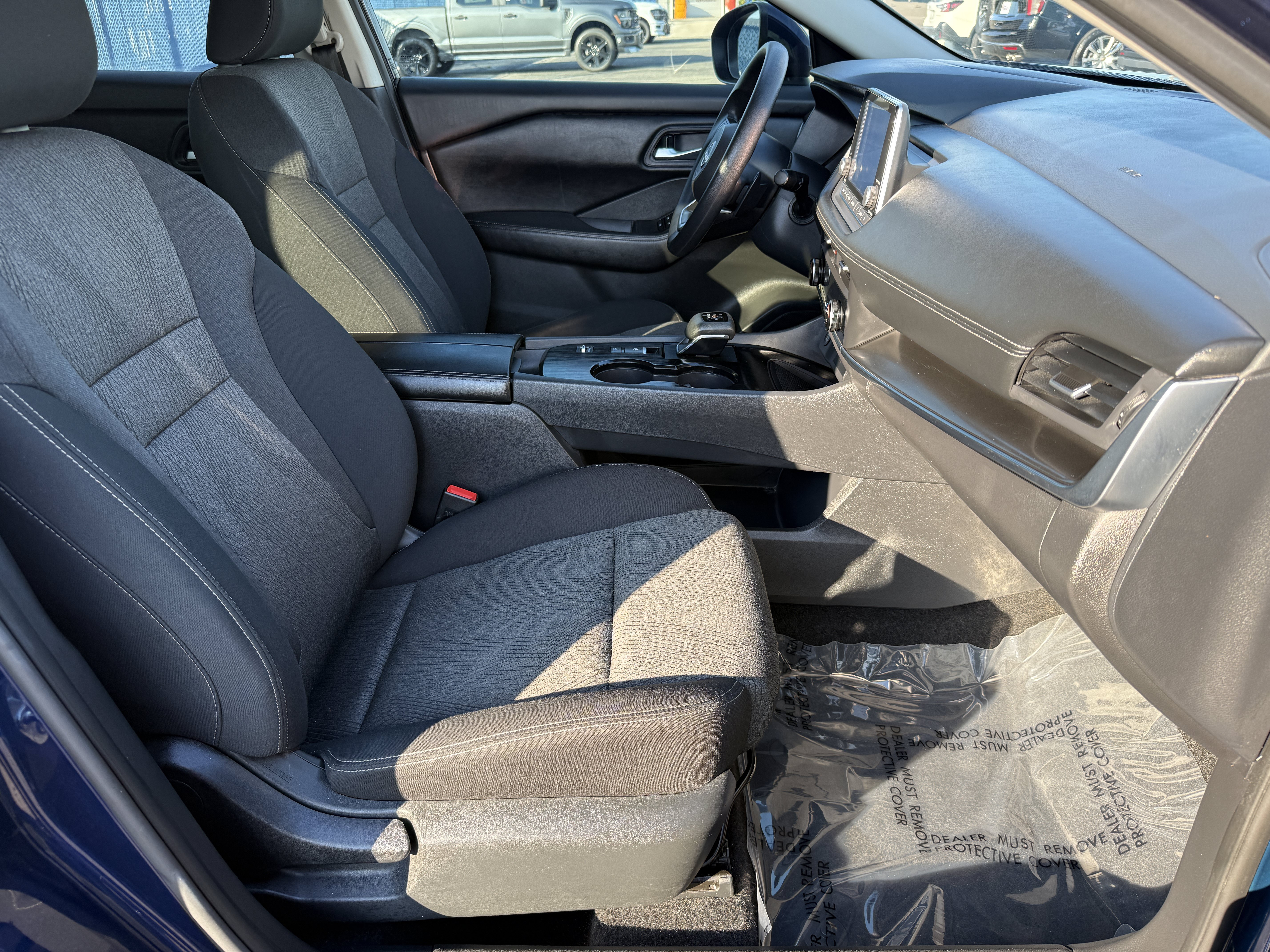 Used 2024 Nissan Rogue SV FWD image 16