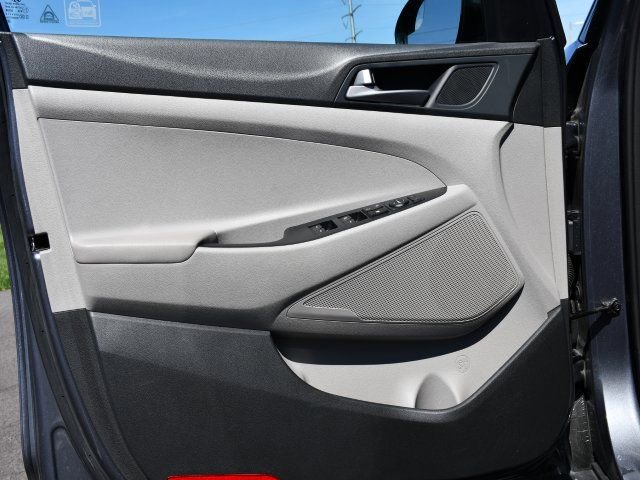 Used 2018 Hyundai Tucson SEL image 11