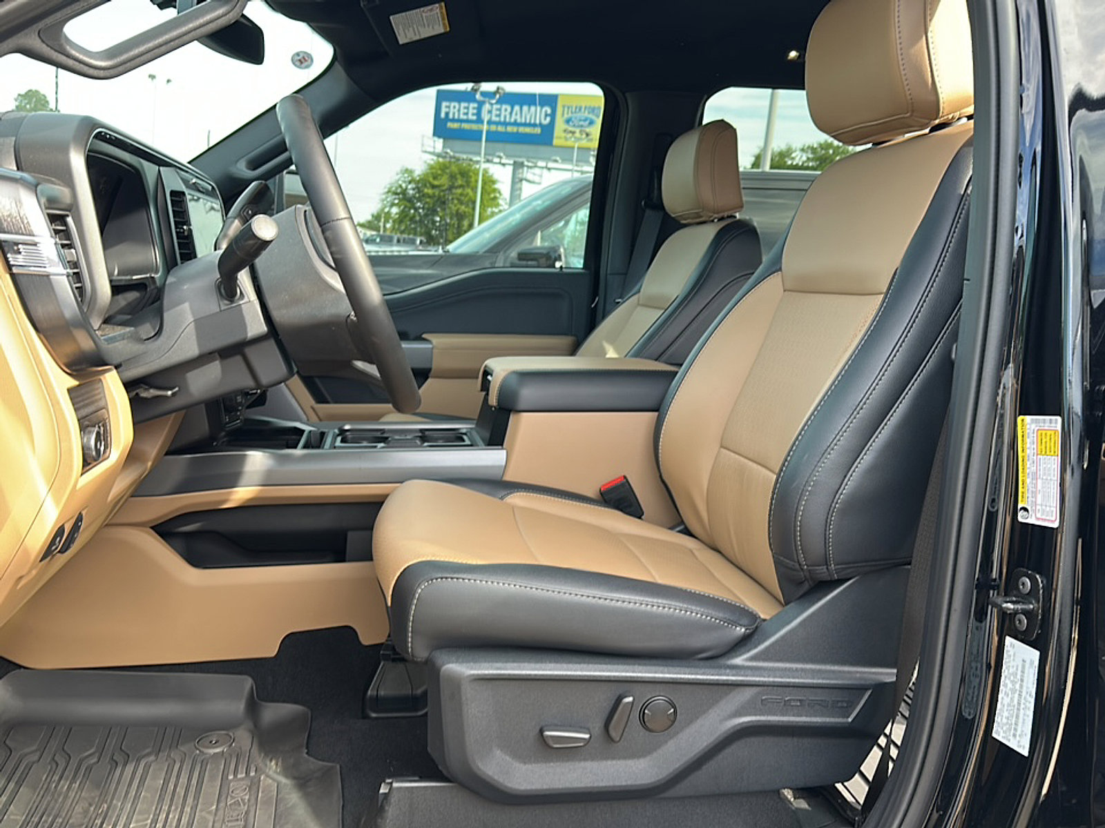 Used 2026 Ford F250 Lariat image 13