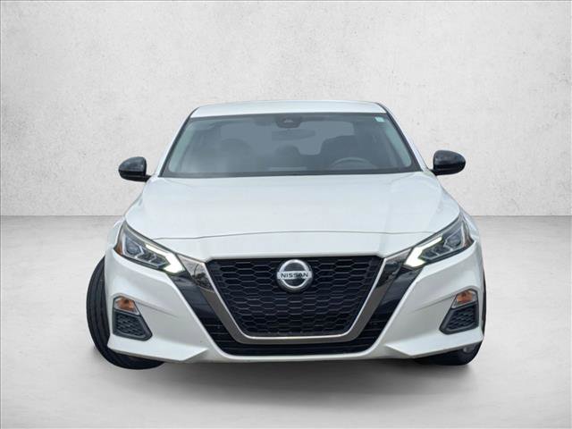 Used 2020 Nissan Altima 2.5 SR FWD image 2
