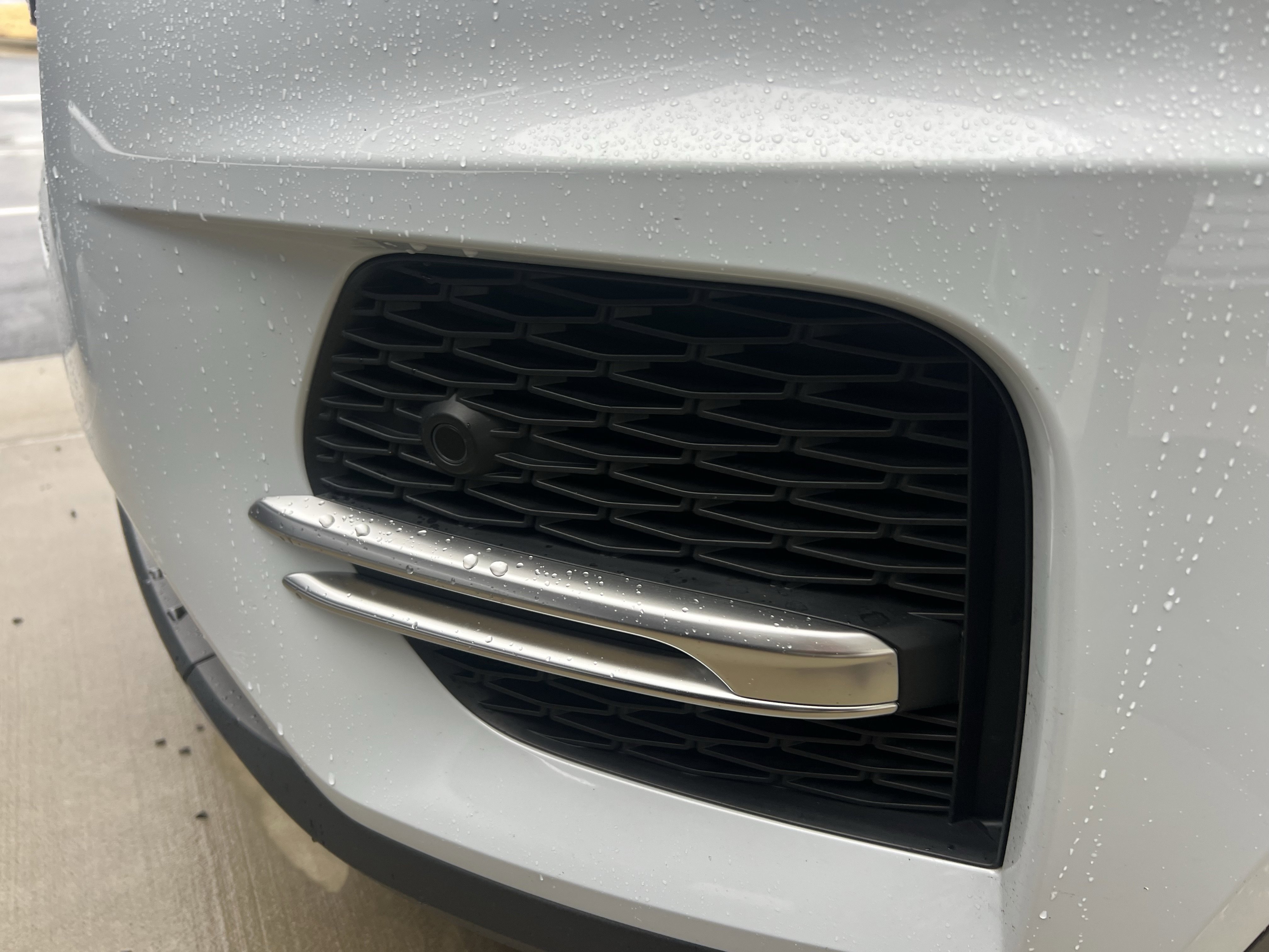 Used 2021 Jaguar E-PACE SE image 33