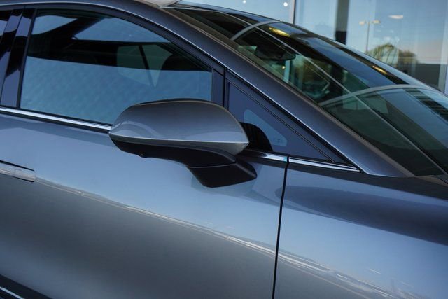 New 2025 Chevrolet Equinox EV LT image 11