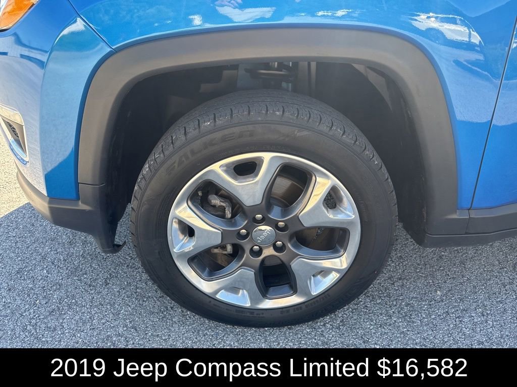 Used 2019 Jeep Compass Limited AWD/4WD image 9