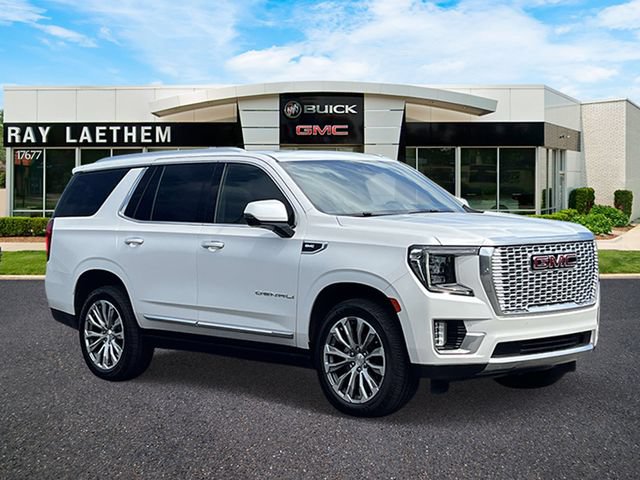 Used 2021 GMC Yukon Denali w/ Denali Premium Package AWD/4WD image 7