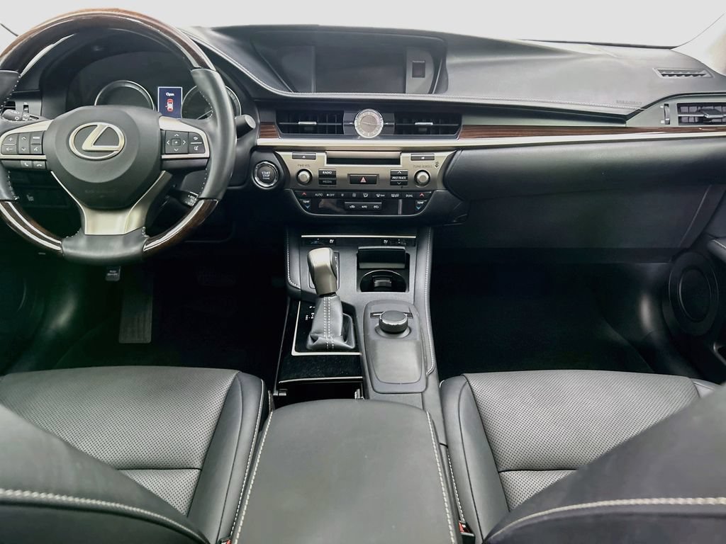 Used 2016 Lexus ES 350 w/ Premium Package w/Wood Trim FWD image 13