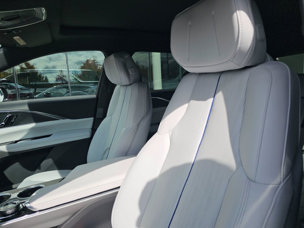 Certified 2024 Cadillac Lyriq Luxury w/ LPO, Floor Liner Package AWD/4WD image 25