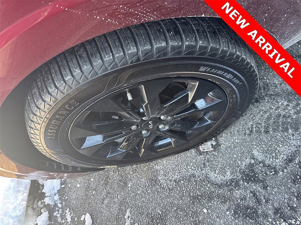 Used 2022 Kia Carnival SX Prestige image 3