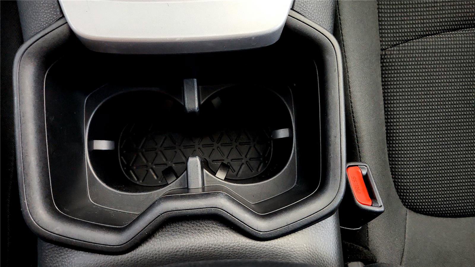 Used 2024 Toyota RAV4 LE image 34