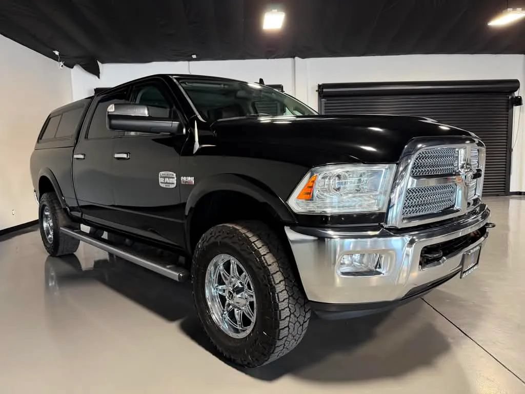 Used 2013 RAM 2500 Longhorn w/ Convenience Group AWD/4WD image 3