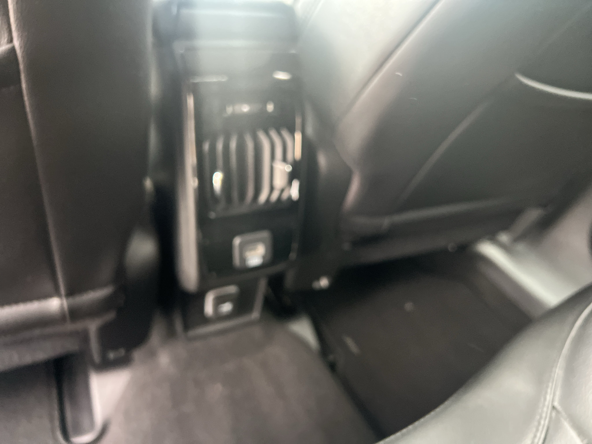 Used 2022 Jeep Compass Latitude FWD image 17