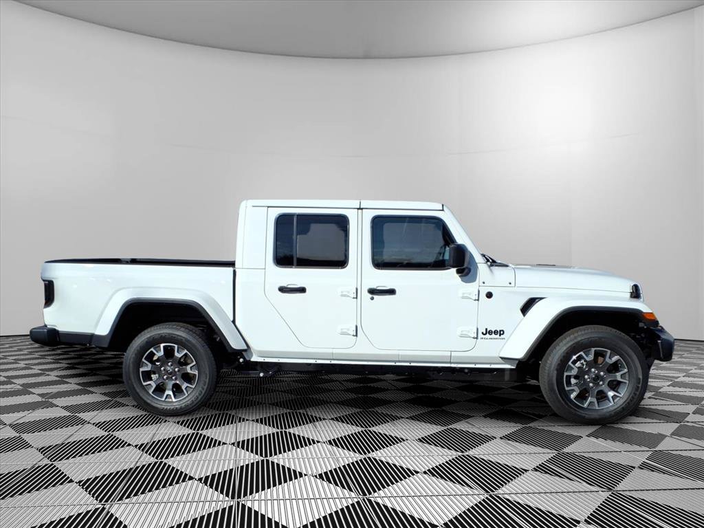 New 2026 Jeep Gladiator Sport AWD/4WD image 4
