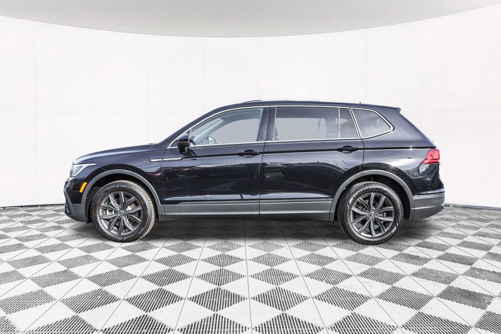 Used 2024 Volkswagen Tiguan SE image 15