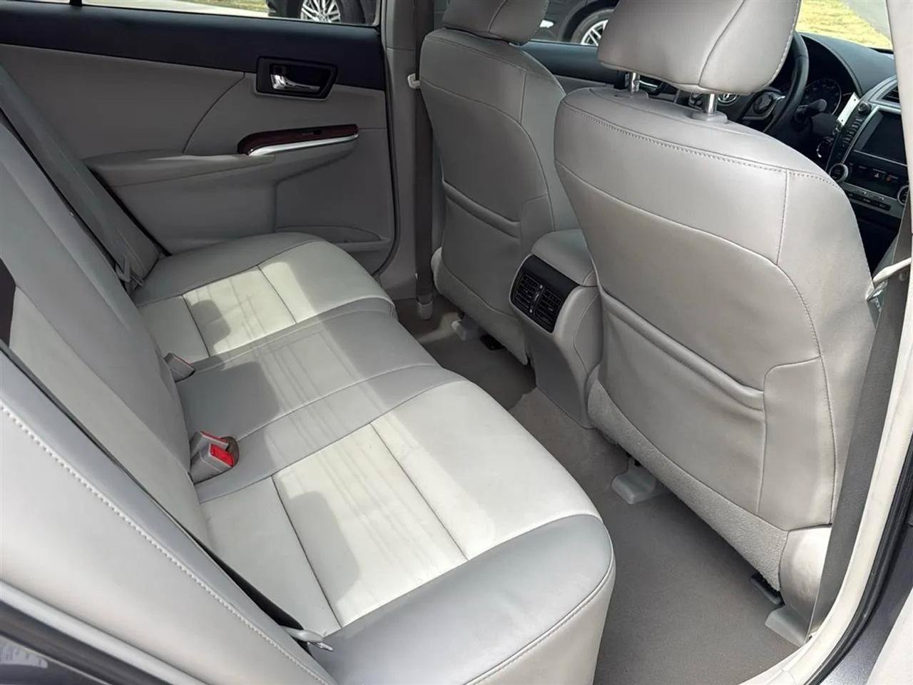 Used 2012 Toyota Camry XLE FWD image 47