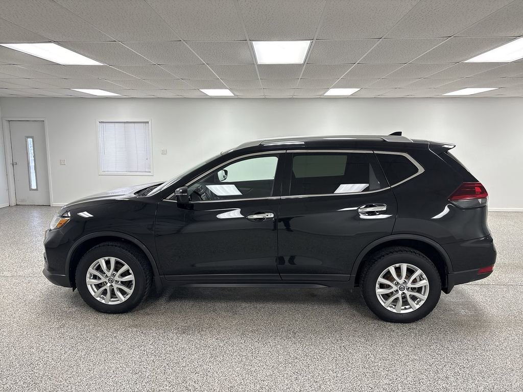 Used 2019 Nissan Rogue SV image 5