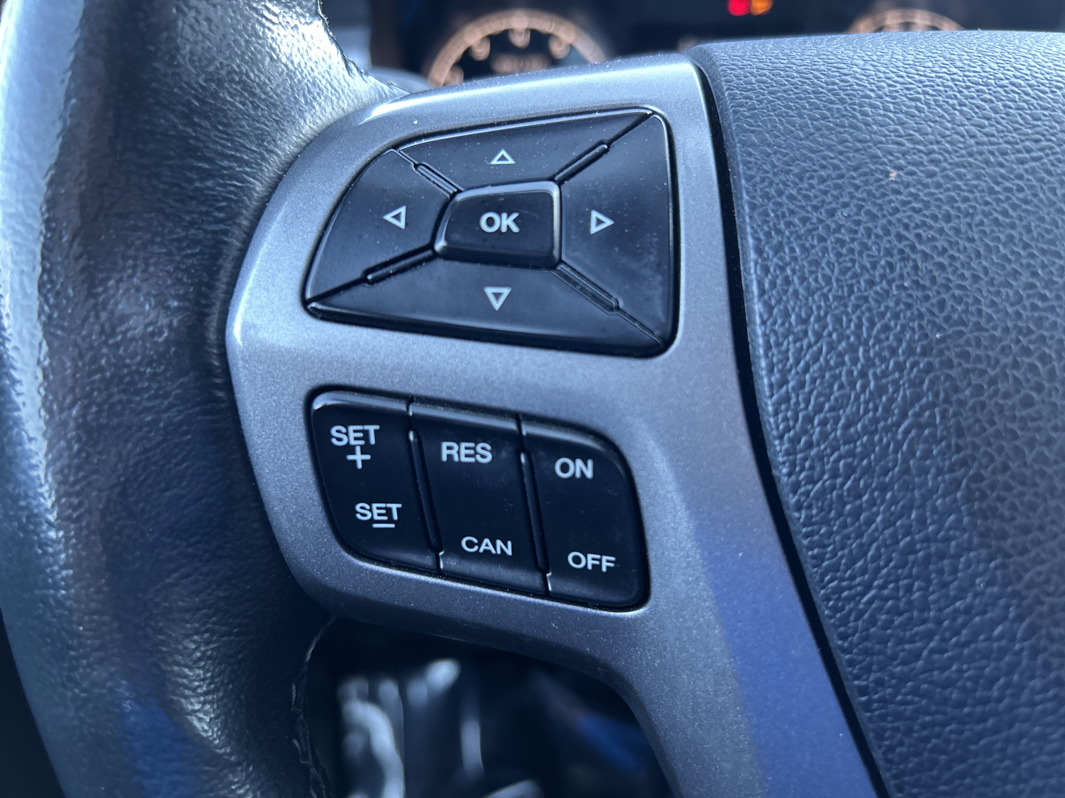 Used 2020 Ford Ranger XLT w/ Equipment Group 302A Luxury AWD/4WD image 4