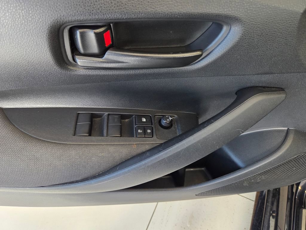 Used 2023 Toyota Corolla LE w/ Carpet Mat Package (TMS) FWD image 12