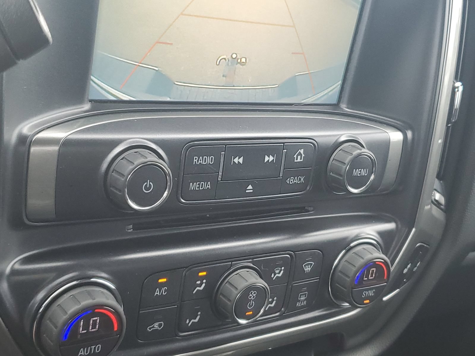 Used 2018 Chevrolet Silverado 1500 LT w/ All Star Edition AWD/4WD image 30
