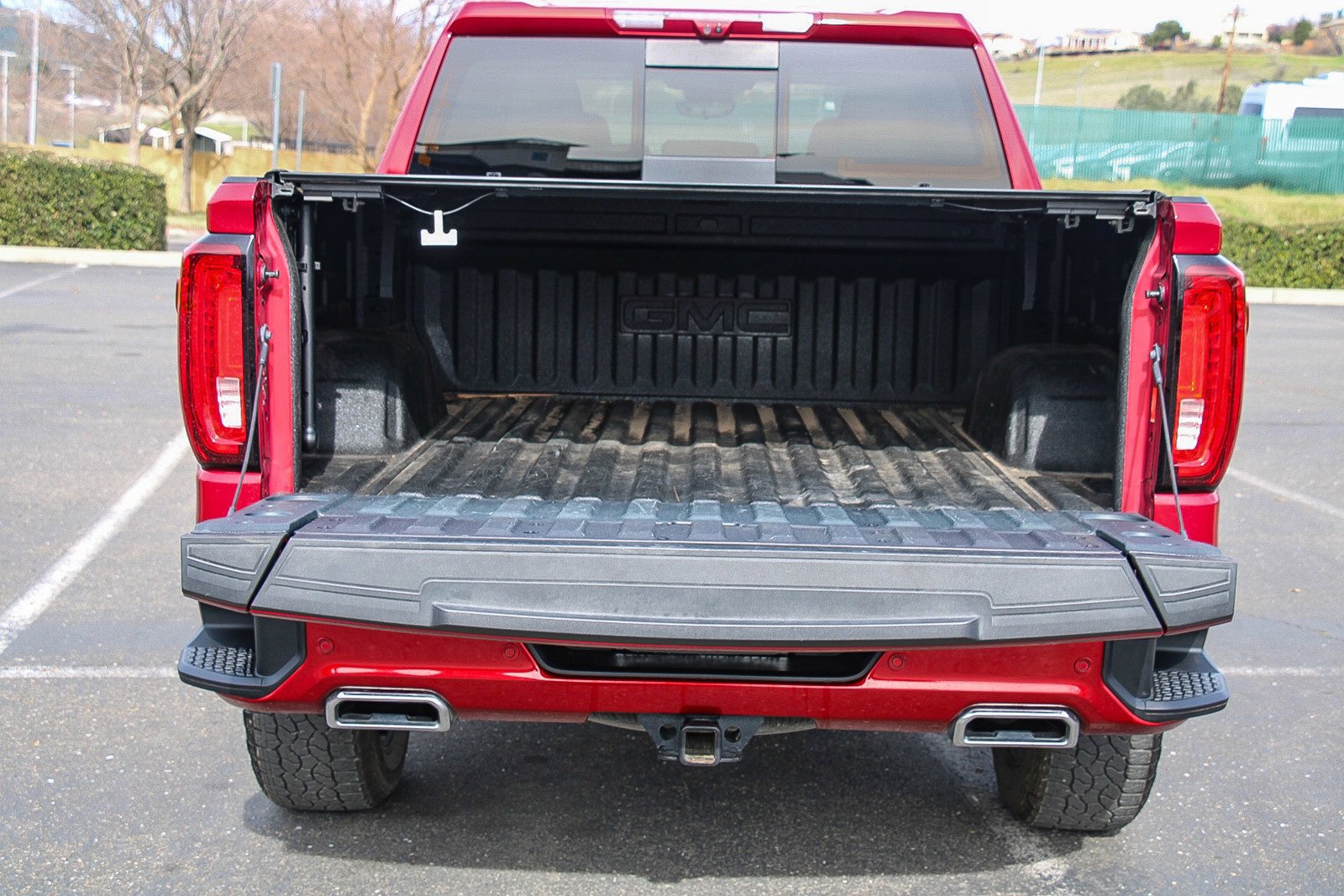 Used 2025 GMC Sierra 1500 AT4 w/ AT4 Premium Package image 24