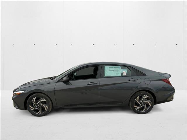New 2025 Hyundai Elantra Sport image 5