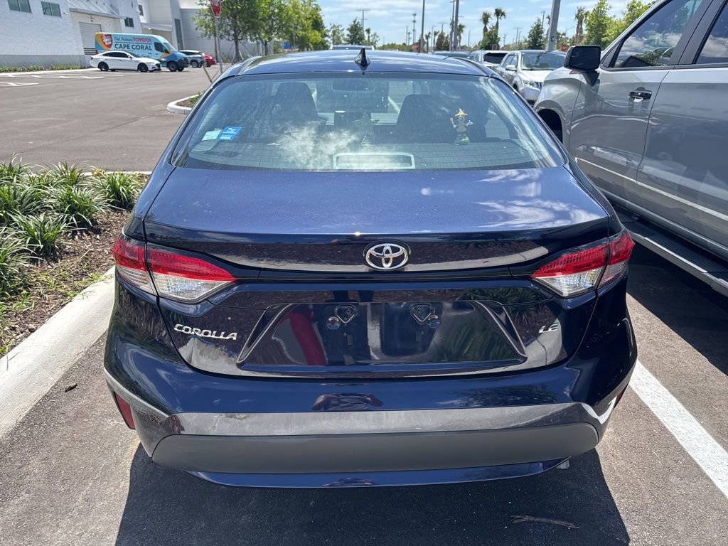 Used 2022 Toyota Corolla LE image 5