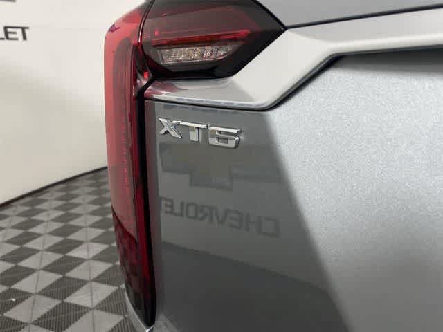 Used 2024 Cadillac XT6 Premium Luxury w/ LPO, Floor Liner Package AWD/4WD image 10