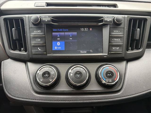 Used 2017 Toyota RAV4 LE w/ Carpet Mat Package AWD/4WD image 19