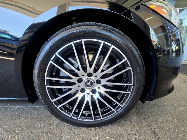 Used 2025 Mercedes-Benz C 300 4MATIC Sedan image 27