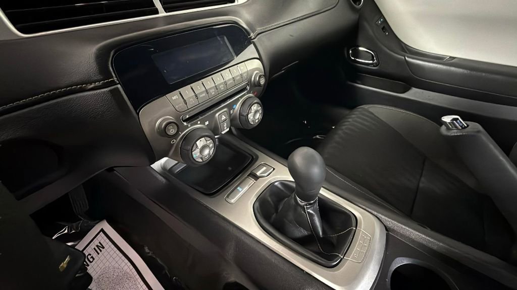 Used 2015 Chevrolet Camaro LS RWD image 24