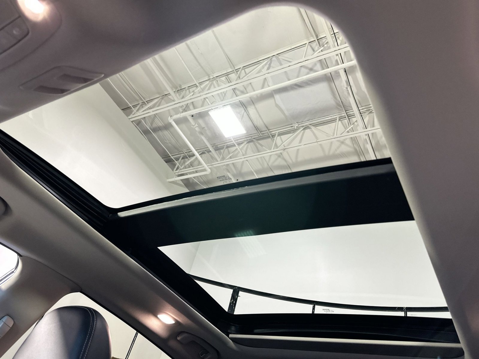 Used 2024 Nissan Murano SL image 31