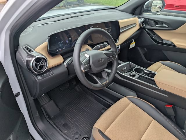 New 2026 Chevrolet Equinox ACTIV w/ Convenience Package III AWD/4WD image 13