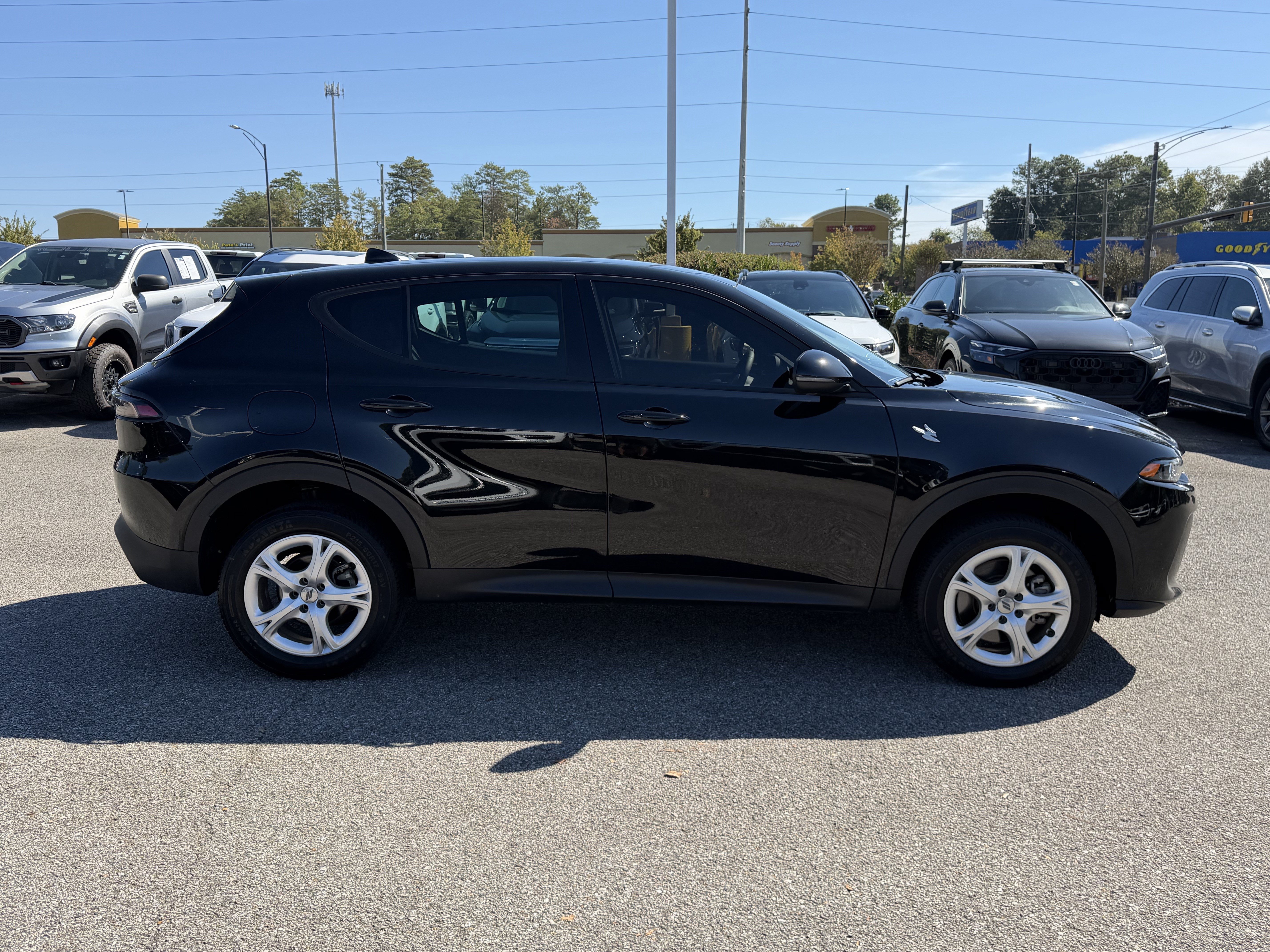 Used 2024 Dodge Hornet GT AWD/4WD image 11