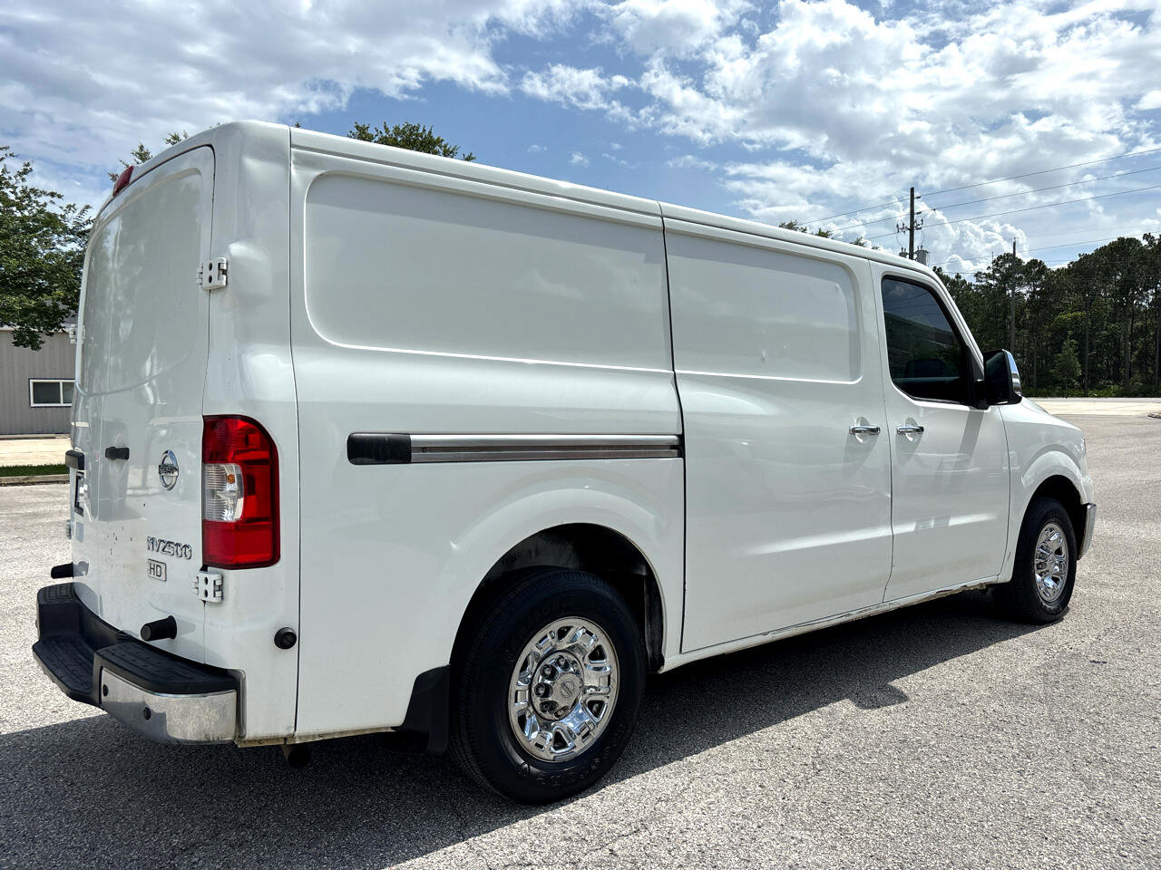 Used 2014 Nissan NV 2500 SV image 6