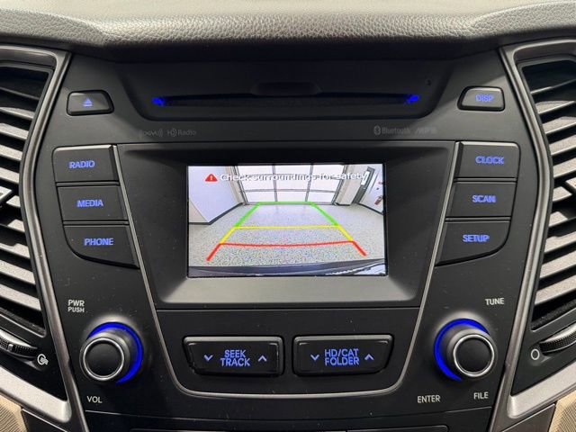 Used 2016 Hyundai Santa Fe SE w/ Option Group 02 AWD/4WD image 16
