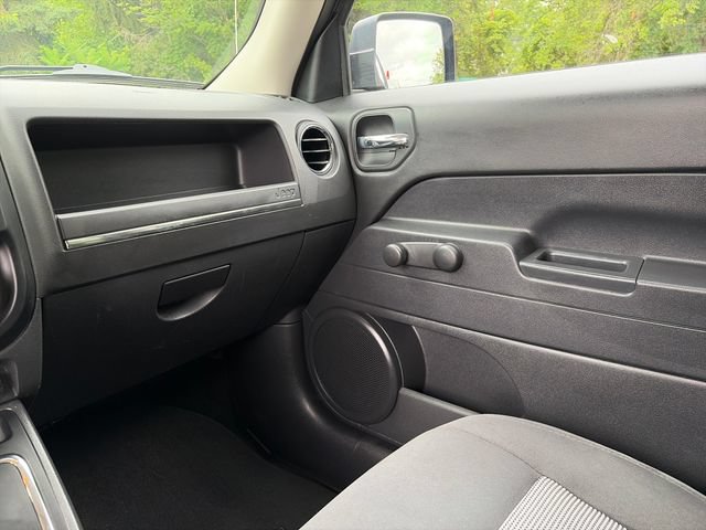 Used 2016 Jeep Patriot Sport FWD image 27