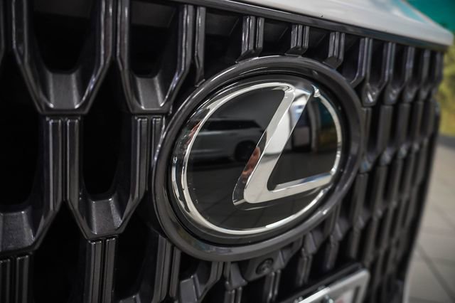Certified 2025 Lexus NX 350 AWD w/ Accessory Package (K3) image 26