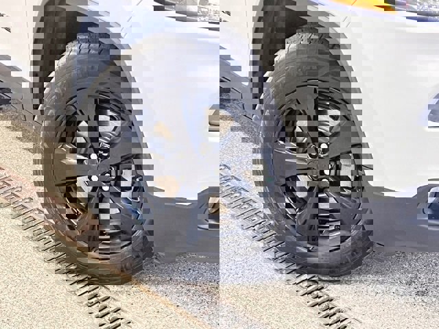 Used 2018 Jeep Cherokee Limited w/ High Altitude Package image 30