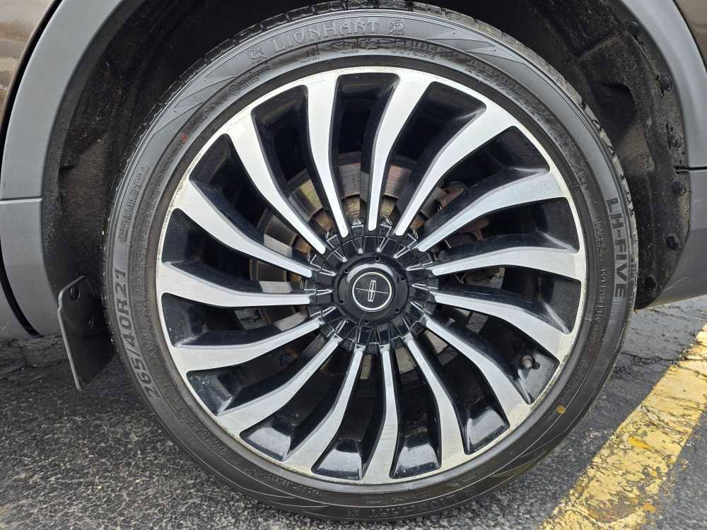 Used 2019 Lincoln Nautilus Black Label image 2