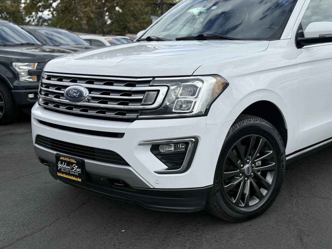Used 2020 Ford Expedition Limited image 2