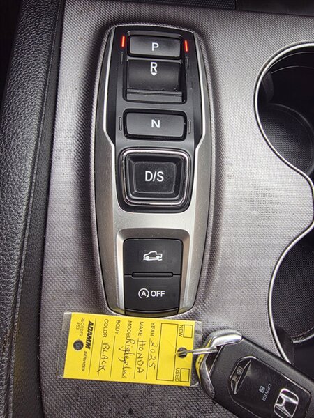 Used 2025 Honda Ridgeline RTL image 14